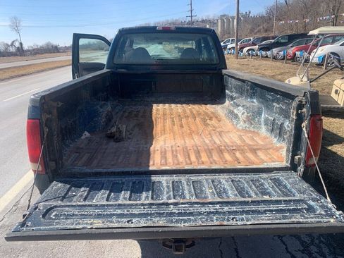 Used 1999 Ford F250 XLT RWD image 19