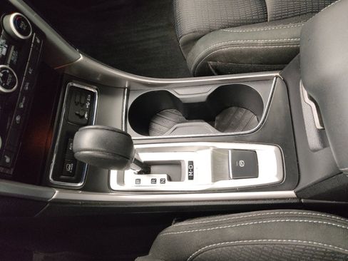 Used 2020 Subaru Ascent Premium w/ Convenience Package image 26