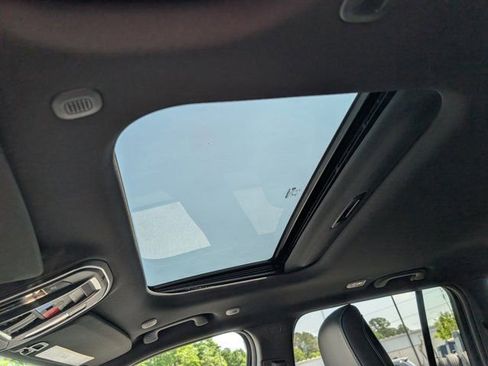 New 2026 Jeep Grand Cherokee Altitude RWD image 17
