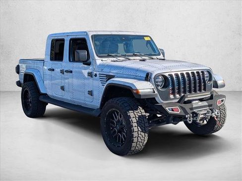 Used 2022 Jeep Gladiator Overland w/ Popular Equipment Package image 3