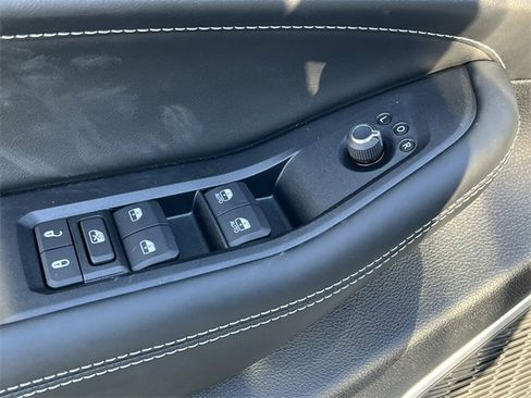 New 2026 Jeep Grand Cherokee Limited image 13