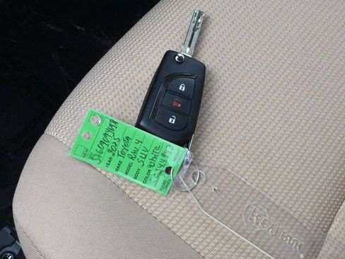 Used 2025 Toyota RAV4 LE FWD image 19