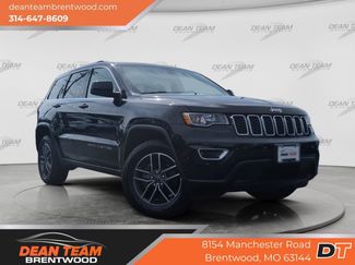 Used 2019 Jeep Grand Cherokee Laredo w/ 18" Wheel & 8.4" Radio Group AWD/4WD video 1