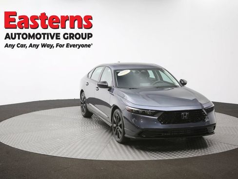 Used 2025 Honda Accord SE image 51