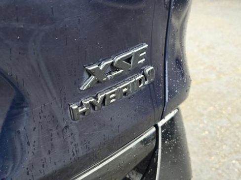 Used 2021 Toyota RAV4 XSE image 7