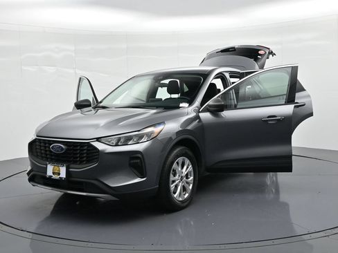 Certified 2024 Ford Escape Active AWD/4WD image 25