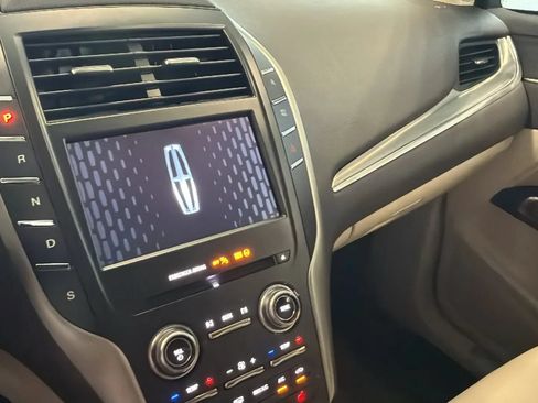 Used 2018 Lincoln MKC Premiere FWD image 19