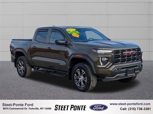 Used 2025 GMC Canyon AT4 image 1