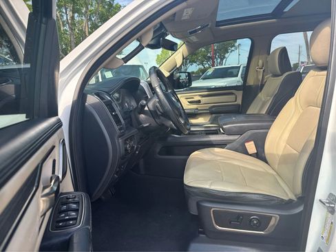 Used 2019 RAM 1500 Limited AWD/4WD image 9