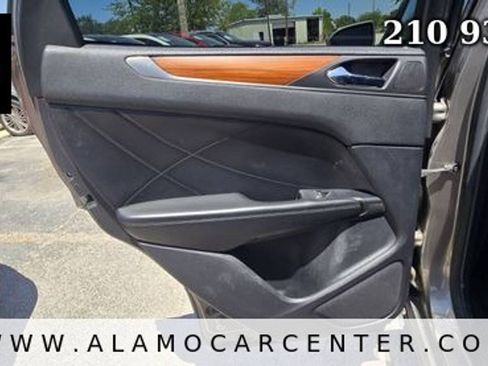 Used 2016 Lincoln MKC Reserve FWD image 32