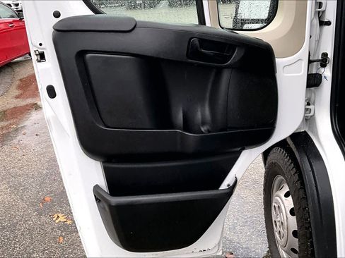 Used 2020 RAM ProMaster 1500 w/ Interior Convenience Group image 17