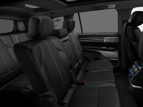 New 2026 Cadillac Vistiq Luxury image 34