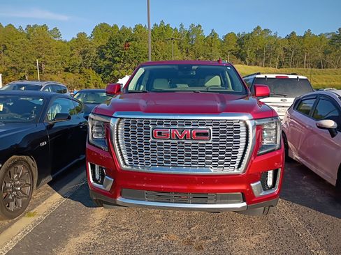 Used 2023 GMC Yukon Denali w/ Max Trailering Package AWD/4WD image 2