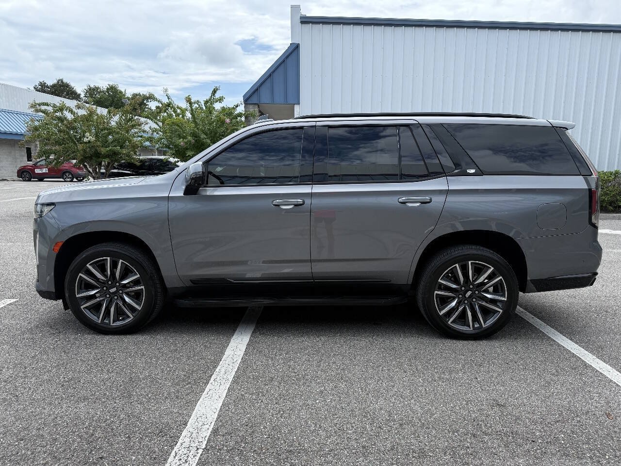 Used 2021 Cadillac Escalade Sport AWD/4WD image 3