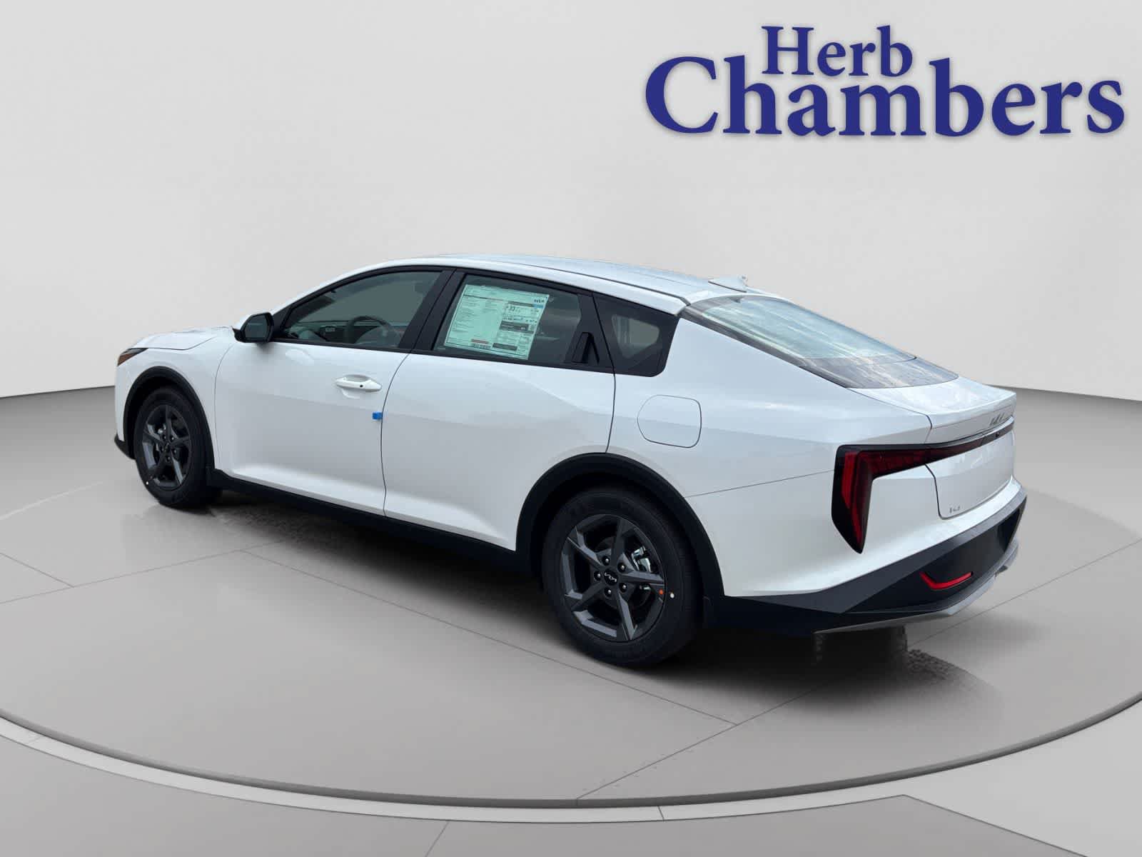 New 2026 Kia K4 FWD image 4