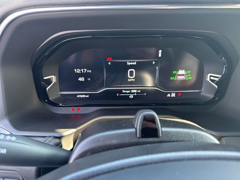 Used 2023 GMC Yukon XL Denali Ultimate image 12