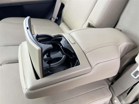 Used 2022 Toyota 4Runner Limited image 17