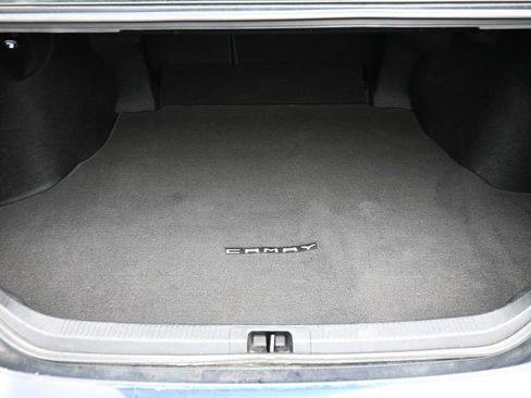 Used 2018 Toyota Camry LE image 14