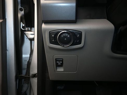 Used 2019 Ford F150 XLT AWD/4WD image 12
