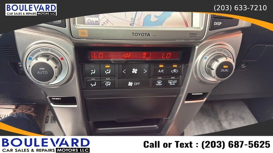 Used 2012 Toyota 4Runner Limited AWD/4WD image 18