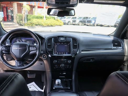Used 2020 Chrysler 300 S image 23