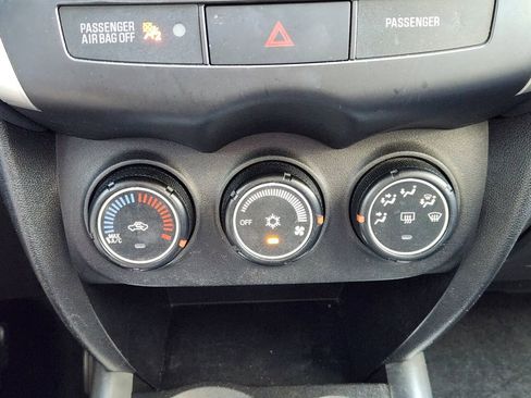 Used 2013 Mitsubishi Outlander Sport ES image 17