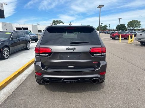 Used 2018 Jeep Grand Cherokee SRT w/ Trailer Tow Group IV AWD/4WD image 9