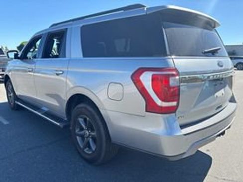 Used 2020 Ford Expedition Max XLT w/ Equipment Group 202A AWD/4WD image 7