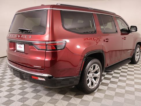 Used 2022 Jeep Wagoneer Series II RWD image 22