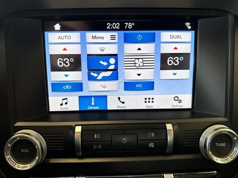Used 2019 Ford Mustang Premium RWD image 18