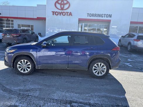 Used 2023 Toyota Corolla Cross LE image 4