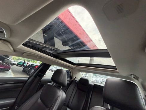 Used 2023 Chrysler 300 Touring L w/ Popular Equipment Group RWD image 24
