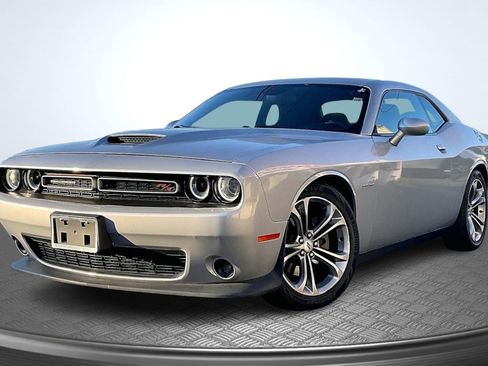Used 2020 Dodge Challenger R/T image 12