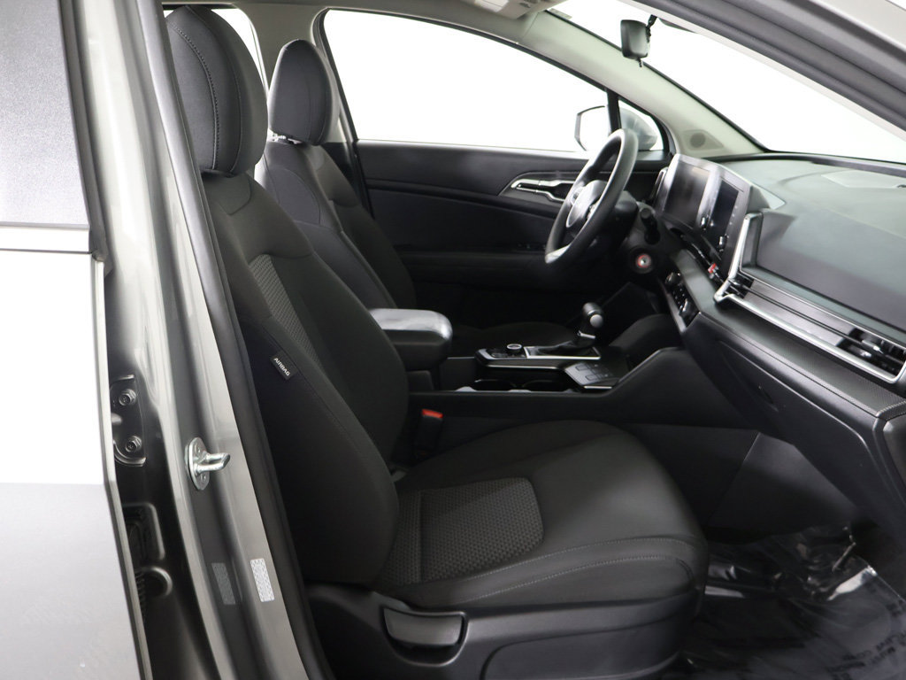 Used 2024 Kia Sportage LX AWD/4WD image 30