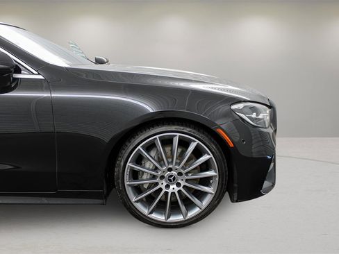 Used 2022 Mercedes-Benz E 450 Cabriolet image 30