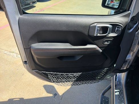 Used 2020 Jeep Gladiator Rubicon AWD/4WD image 12