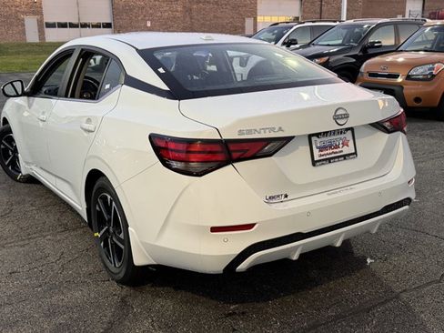New 2025 Nissan Sentra SV w/ All-Weather Package image 22