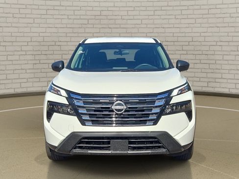 Certified 2025 Nissan Rogue S FWD image 2