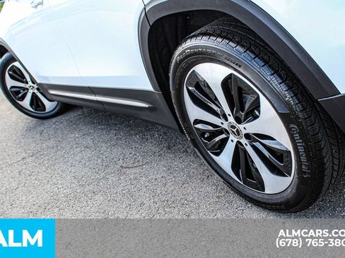 Used 2025 Mercedes-Benz GLB 250 image 15