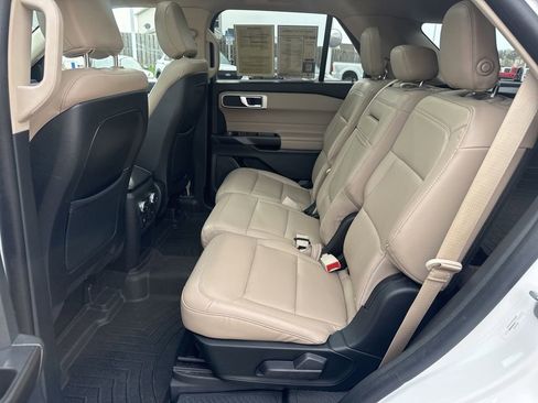 Used 2020 Ford Explorer XLT w/ Equipment Group 202A image 23
