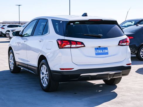 Used 2024 Chevrolet Equinox LT AWD/4WD image 6