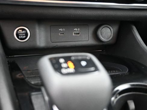 Used 2023 Nissan Rogue SV image 20