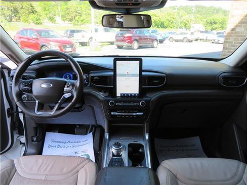 Used 2020 Ford Explorer Platinum w/ Premium Technology Package AWD/4WD image 7