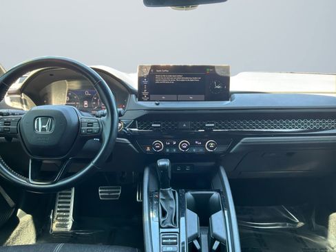 Used 2023 Honda Accord Sport image 10