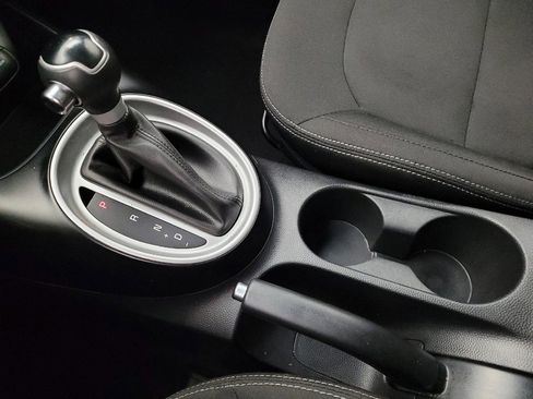 Used 2018 Kia Soul image 26