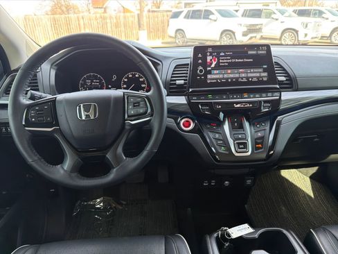 Used 2025 Honda Odyssey Elite image 26