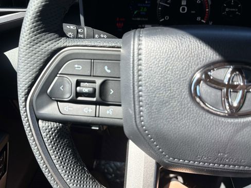 New 2026 Toyota Tundra Limited AWD/4WD image 21