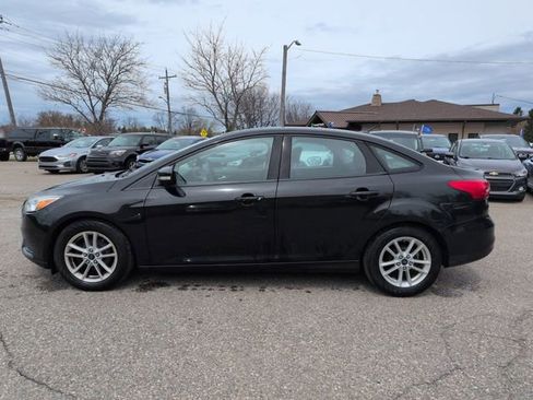 Used 2015 Ford Focus SE image 8