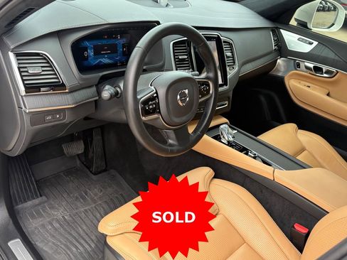 Certified 2024 Volvo XC90 T8 Ultimate w/ Lounge Package AWD/4WD image 16