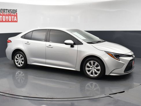Used 2024 Toyota Corolla LE FWD image 6